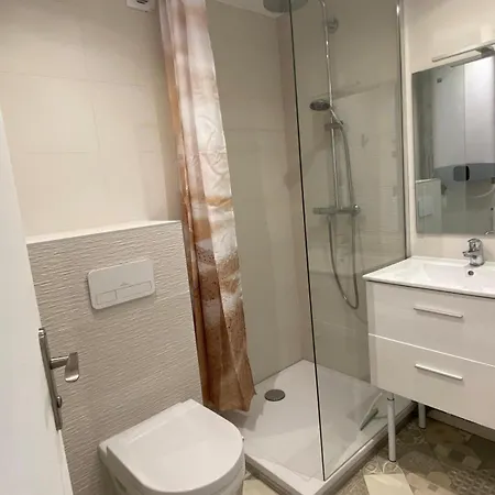 Appt 4 Personnes Terrasse Et Parking Prive דירה *